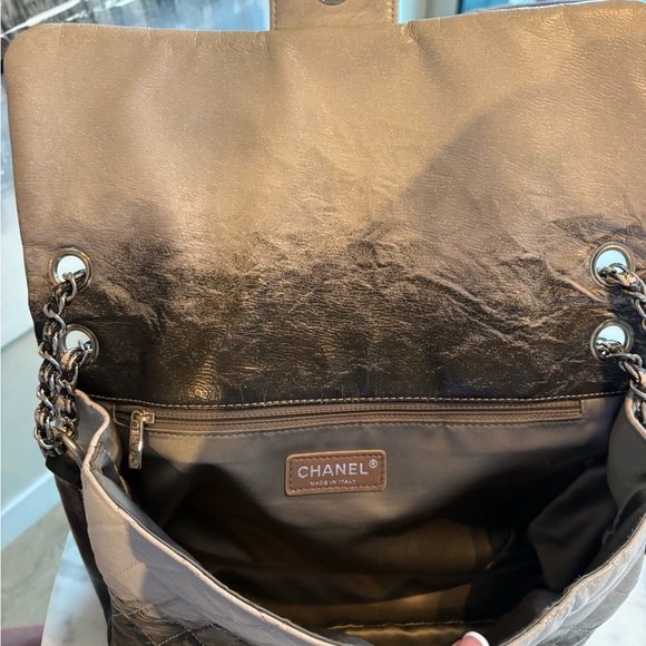 Chic Two-Tone Quilted Chanel bag - Picture 5 of 7